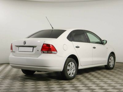 Volkswagen Polo, 1.6 л, МКПП, 2012 фото 6