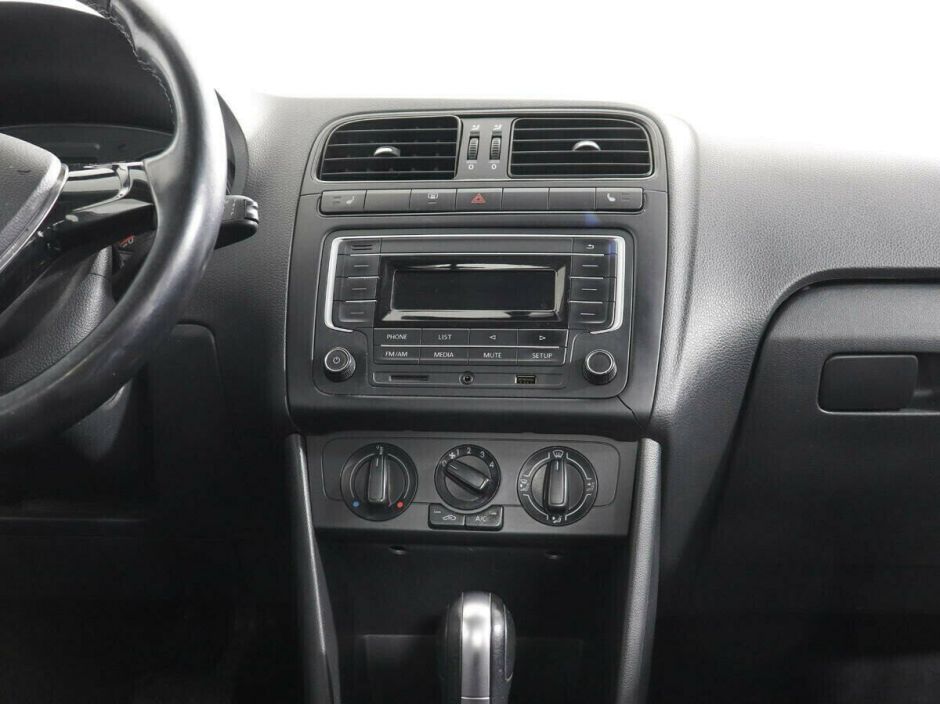 Volkswagen Polo, 1.6 л, АТ, 2016 фото 7