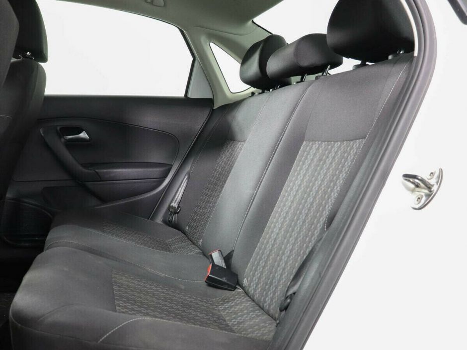 Volkswagen Polo, 1.6 л, АТ, 2016 фото 1