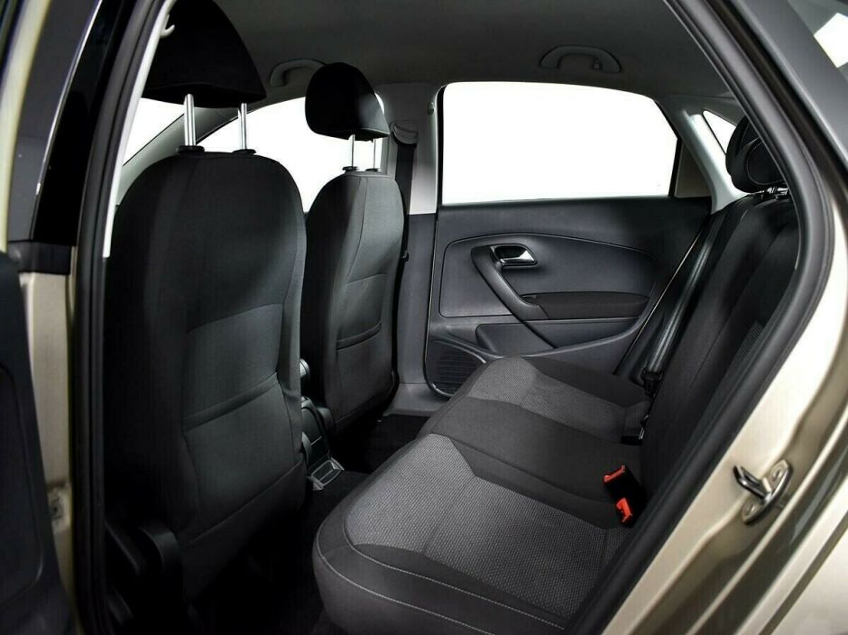 Volkswagen Polo, 1.6 л, АТ, 2017 фото 1