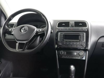 Volkswagen Polo, 1.6 л, АКПП, 2018 фото 8