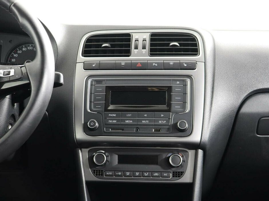 Volkswagen Polo, 1.6 л, АТ, 2017 фото 7