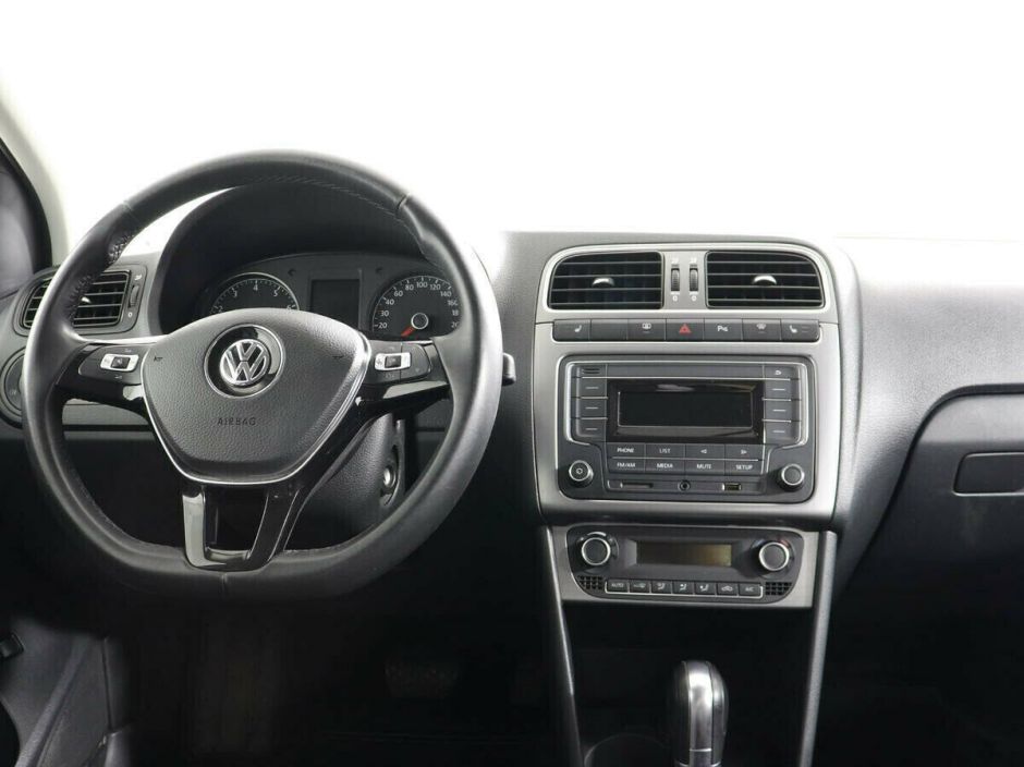 Volkswagen Polo, 1.6 л, АТ, 2017 фото 8