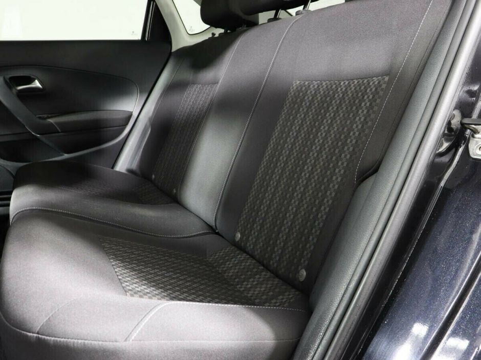 Volkswagen Polo, 1.6 л, АТ, 2017 фото 1