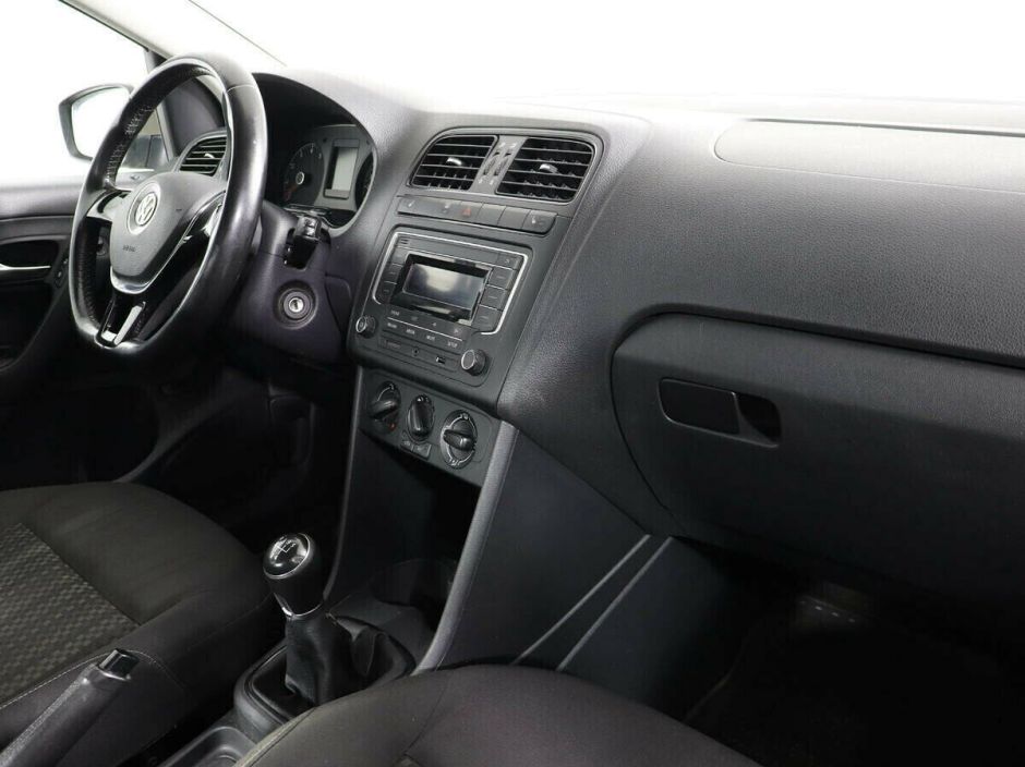 Volkswagen Polo, 1.6 л, МТ, 2016 фото 2