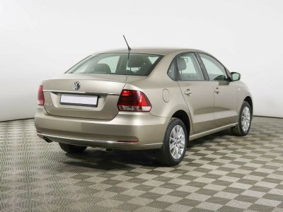 Volkswagen Polo, 1.6 л, МКПП, 2018 фото 5