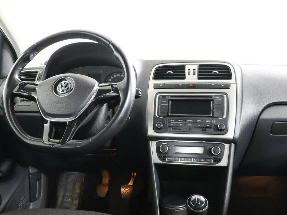 Volkswagen Polo, 1.6 л, МТ, 2018 фото 8