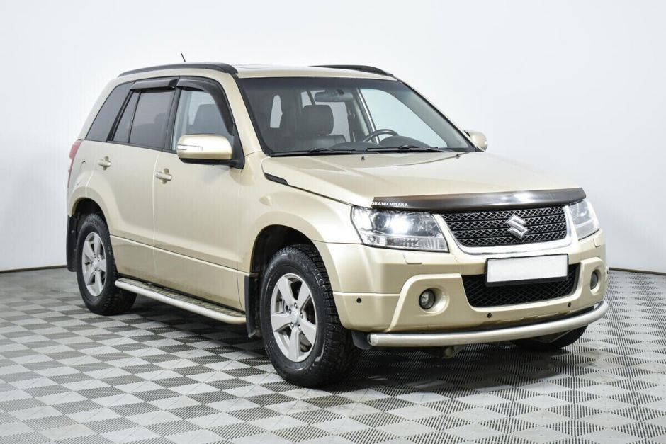 Suzuki Grand Vitara, 2.4 л, АТ, 2010 фото 5