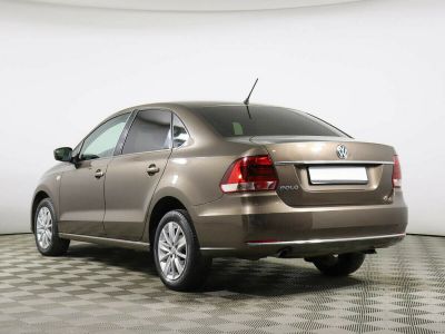 Volkswagen Polo, 1.6 л, МКПП, 2019 фото 5