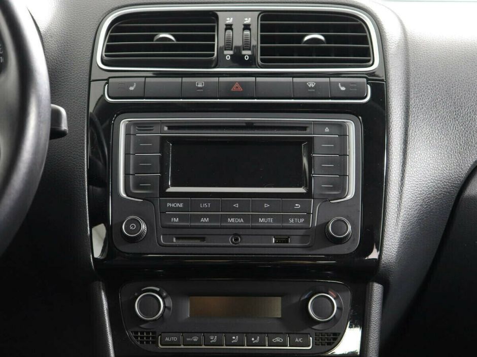 Volkswagen Polo, 1.6 л, МТ, 2019 фото 1