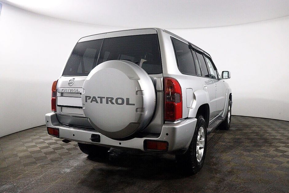 Nissan Patrol, 3.0 л, АТ, 2007 фото 6