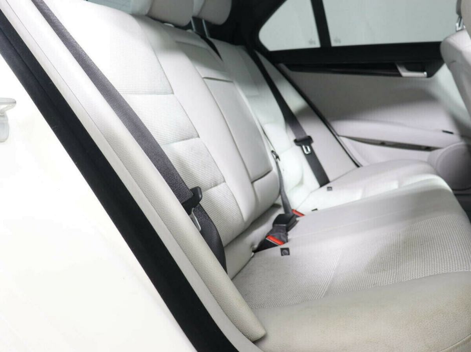 Mercedes-Benz C-Класс, 1.6 л, АТ, 2011 фото 2