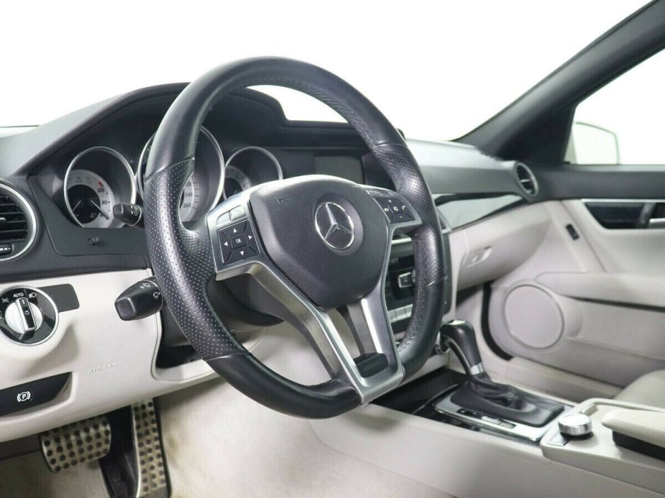 Mercedes-Benz C-Класс, 1.6 л, АТ, 2011 фото 1