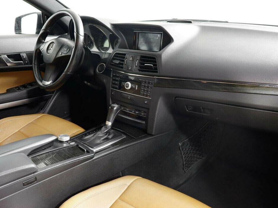 Mercedes-Benz E-Класс, 1.8 л, АТ, 2009 фото 8