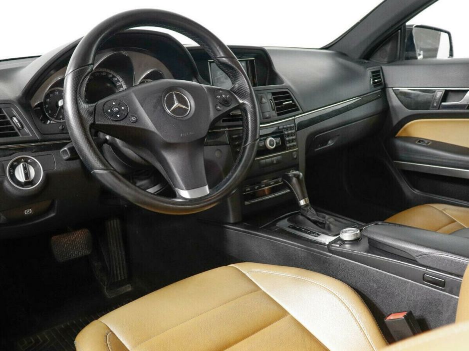 Mercedes-Benz E-Класс, 1.8 л, АТ, 2009 фото 1