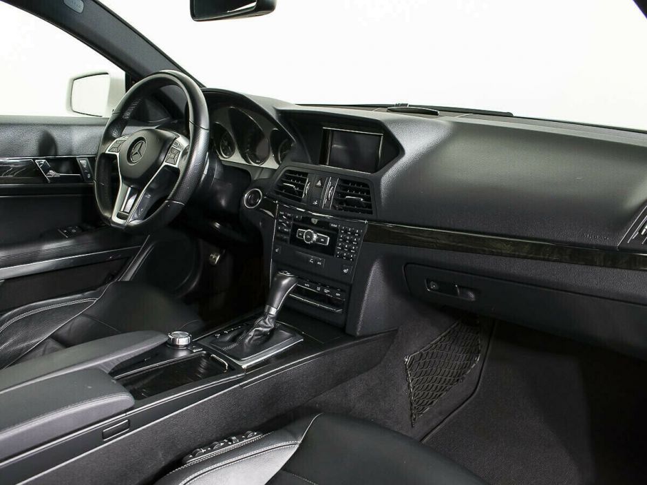 Mercedes-Benz E-Класс, 1.8 л, АТ, 2011 фото 12
