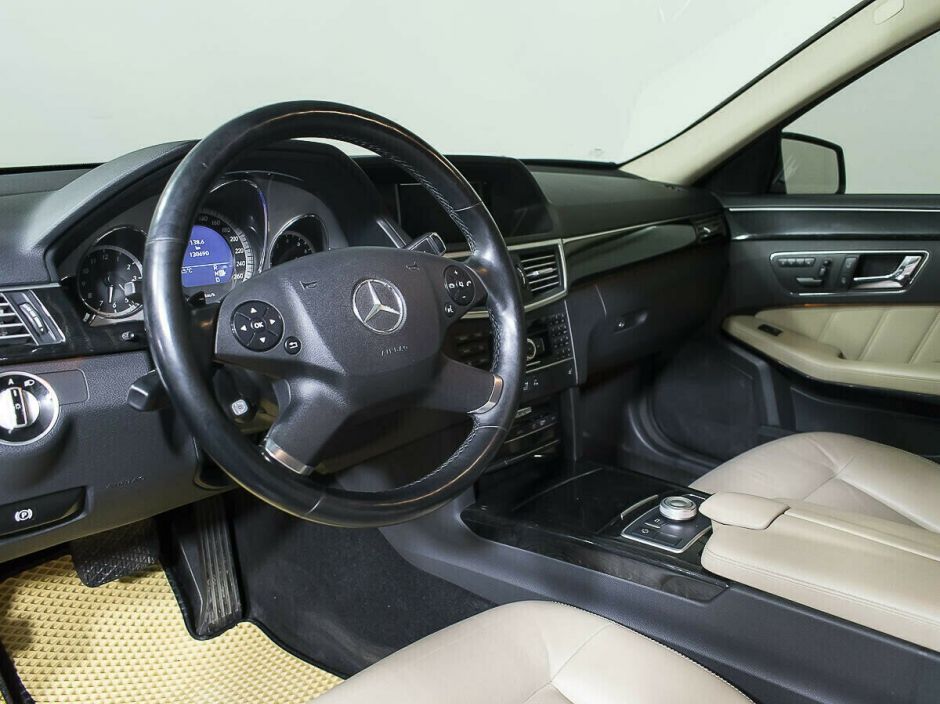 Mercedes-Benz E-Класс, 3.5 л, АТ, 2010 фото 10