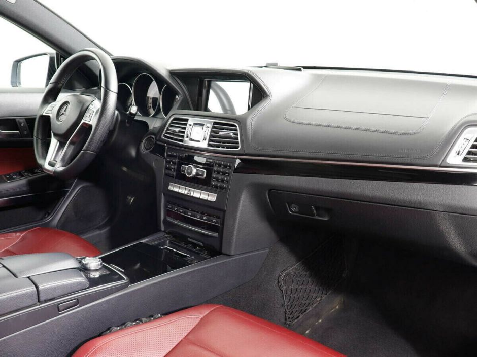 Mercedes-Benz E-Класс, 2.0 л, АТ, 2016 фото 7