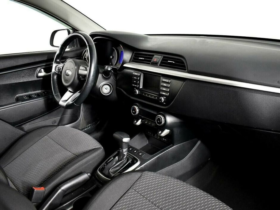Kia Rio, 1.6 л, АТ, 2018 фото 1