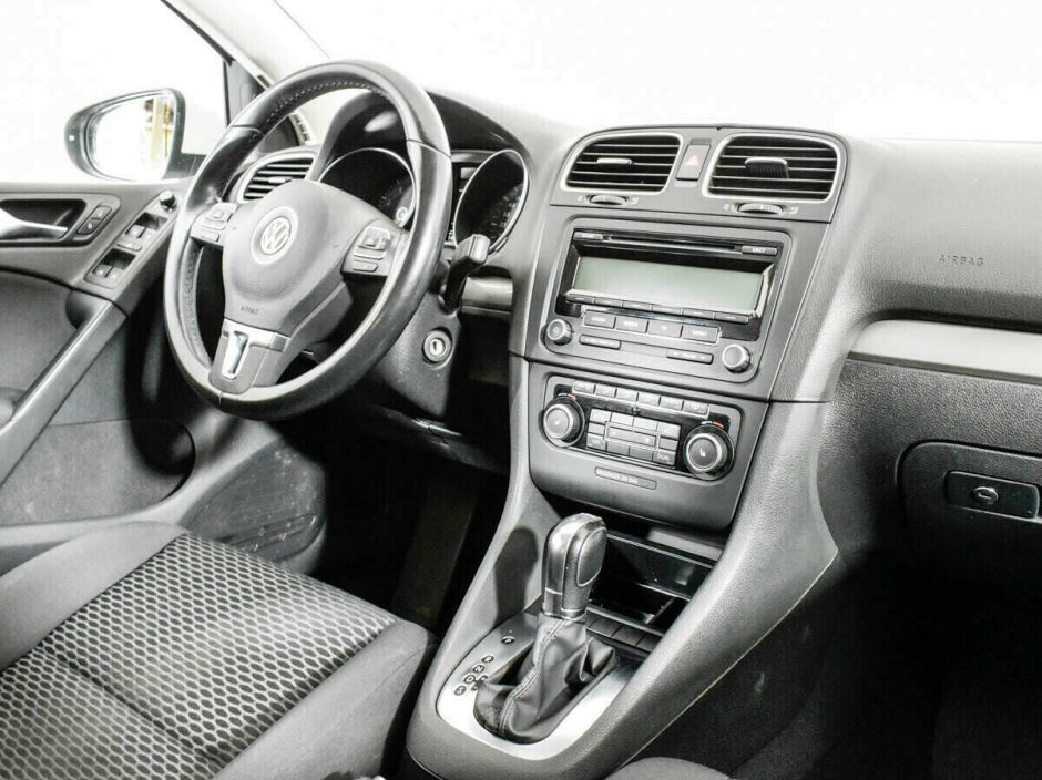 Volkswagen Golf, 1.6 л, Робот, 2010 фото 2