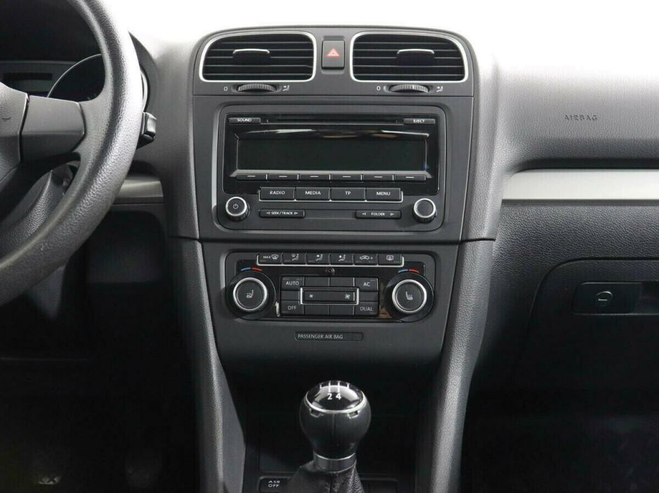 Volkswagen Golf, 1.2 л, МТ, 2011 фото 2