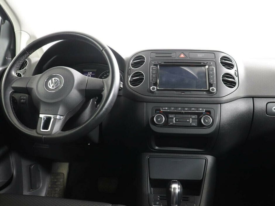 Volkswagen Golf Plus, 1.6 л, Робот, 2009 фото 9