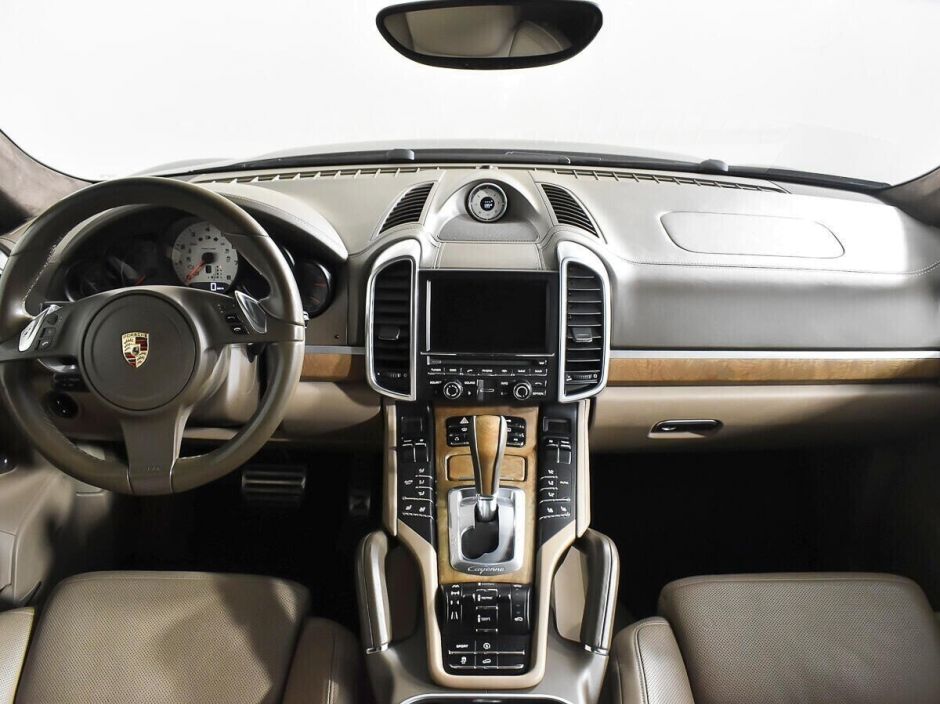 Porsche Cayenne, 3.6 л, АТ, 2011 фото 8