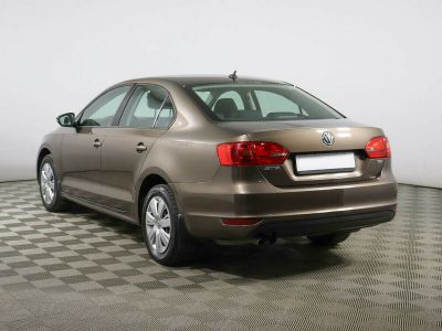 Volkswagen Jetta, 1.4 л, МКПП, 2011 фото 6