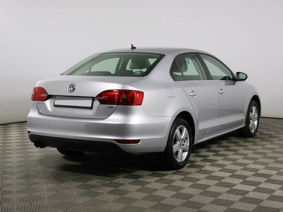 Volkswagen Jetta, 1.4 л, Робот, 2011 фото 5
