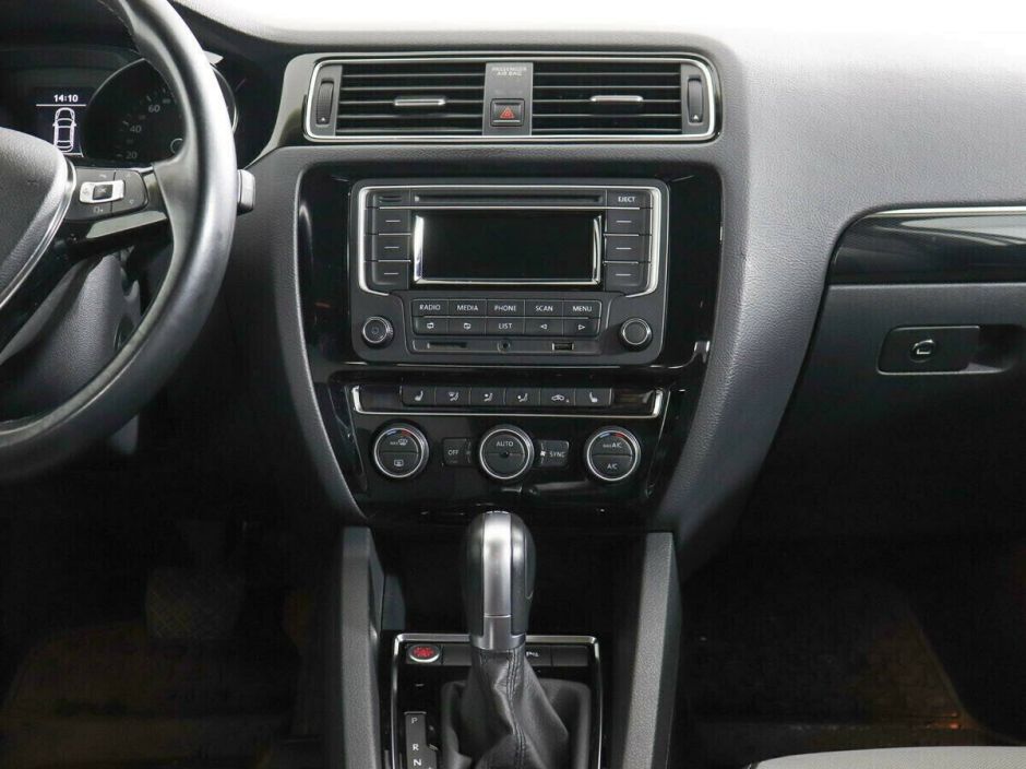 Volkswagen Jetta, 1.4 л, Робот, 2017 фото 1