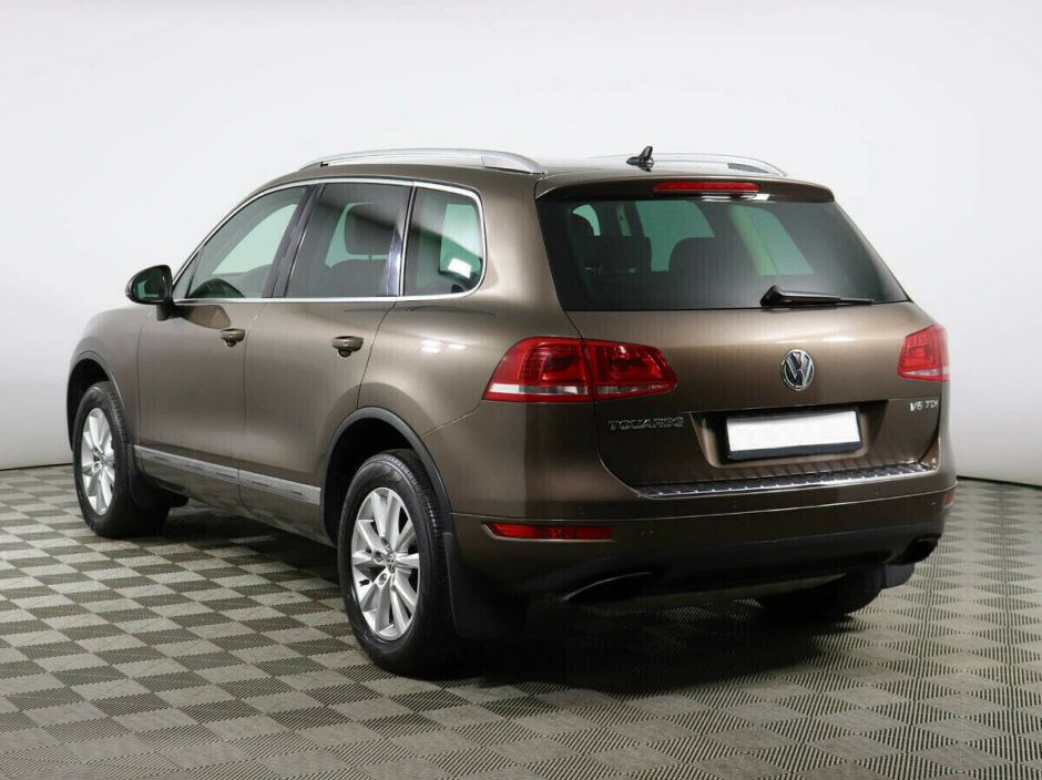 Volkswagen Touareg, 3.0 л, АТ, 2011 фото 6
