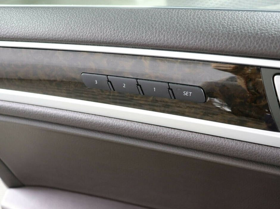 Volkswagen Touareg, 3.0 л, АТ, 2011 фото 11