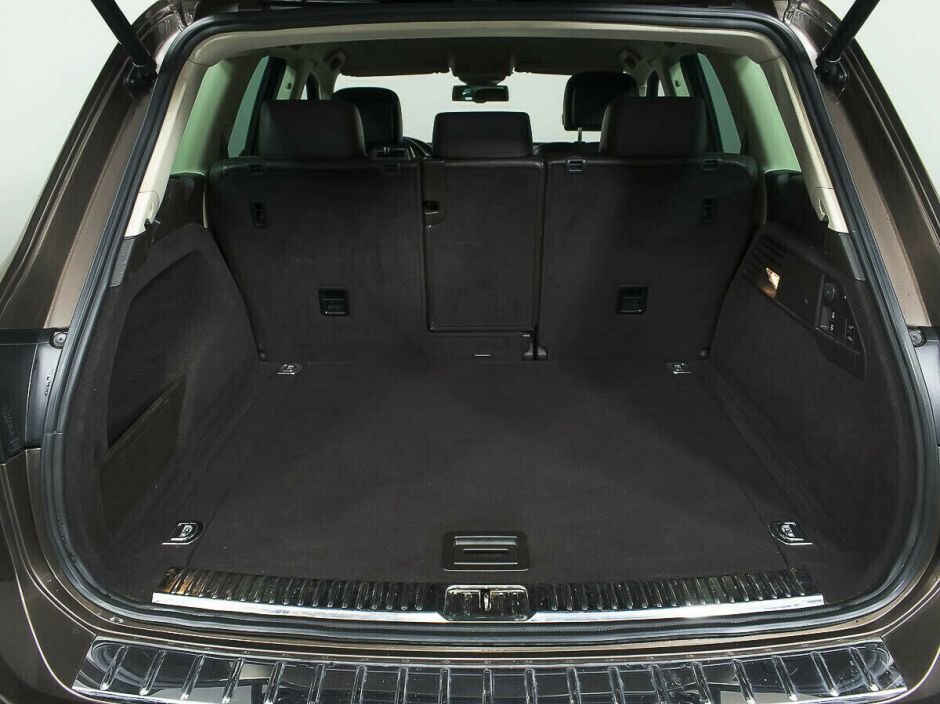 Volkswagen Touareg, 3.6 л, АТ, 2013 фото 1