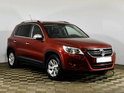 Volkswagen Tiguan, 2.0 л, АКПП, 2010 фото 4