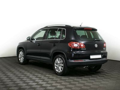 Volkswagen Tiguan, 2.0 л, АКПП, 2011 фото 5