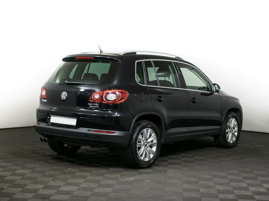Volkswagen Tiguan, 2.0 л, АТ, 2011 фото 6