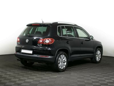 Volkswagen Tiguan, 2.0 л, АКПП, 2011 фото 6