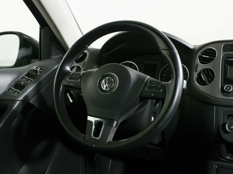 Volkswagen Tiguan, 2.0 л, АТ, 2011 фото 10
