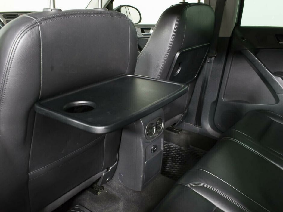 Volkswagen Tiguan, 2.0 л, АТ, 2011 фото 1