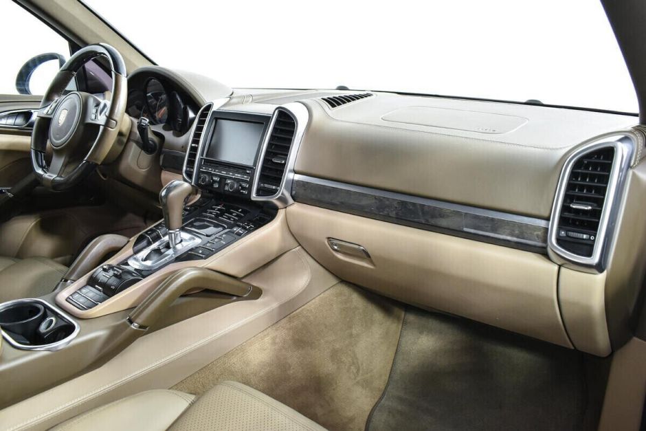 Porsche Cayenne, 3.6 л, АТ, 2012 фото 2