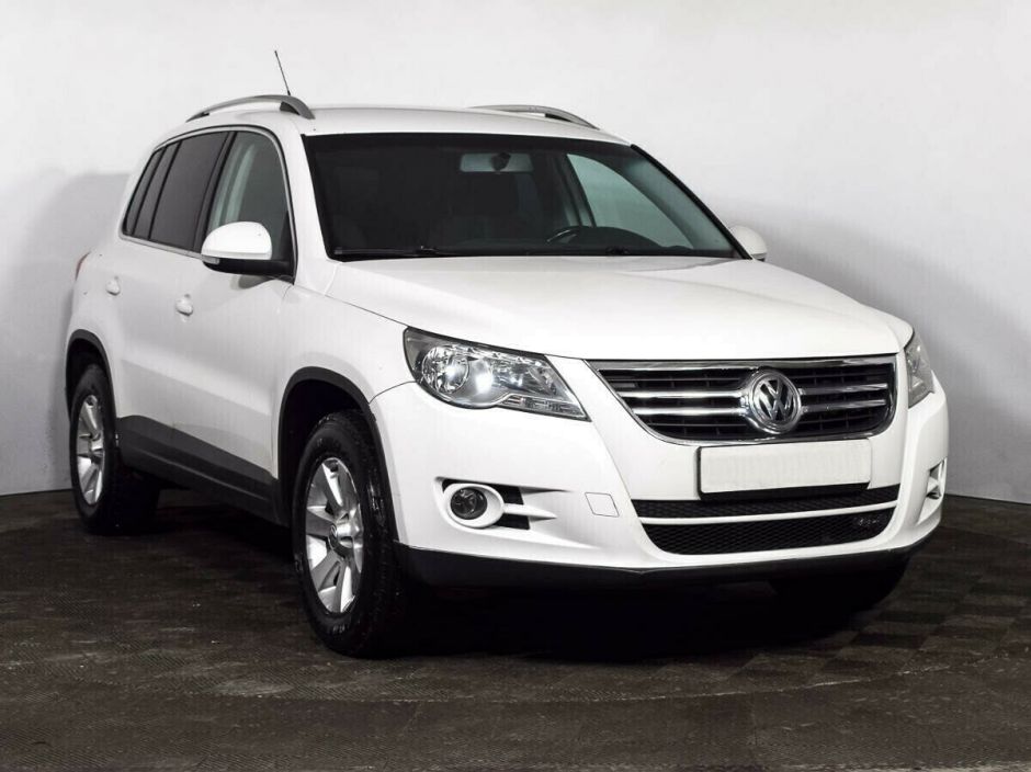 Volkswagen Tiguan, 2.0 л, АТ, 2010 фото 4