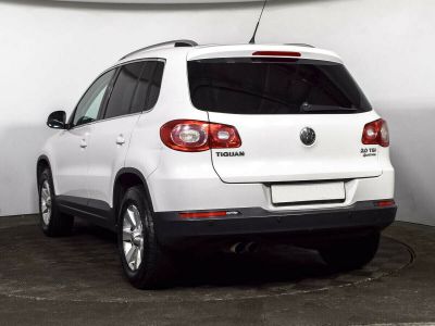 Volkswagen Tiguan, 2.0 л, АКПП, 2010 фото 6