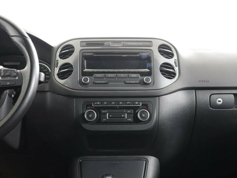 Volkswagen Tiguan, 2.0 л, АТ, 2013 фото 2