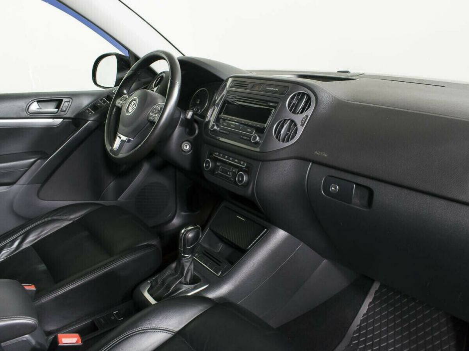Volkswagen Tiguan, 2.0 л, АТ, 2012 фото 2