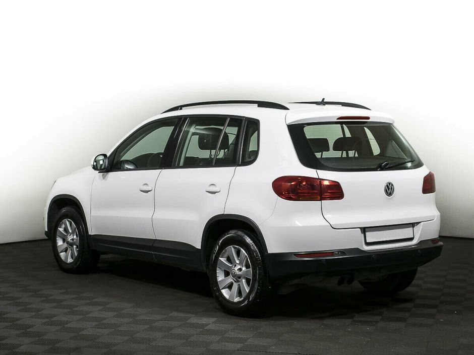 Volkswagen Tiguan, 2.0 л, АТ, 2015 фото 6