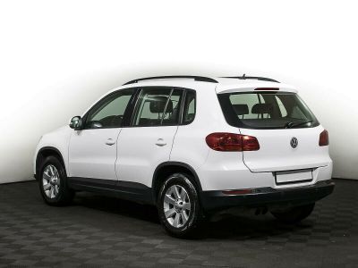 Volkswagen Tiguan, 2.0 л, АКПП, 2015 фото 6