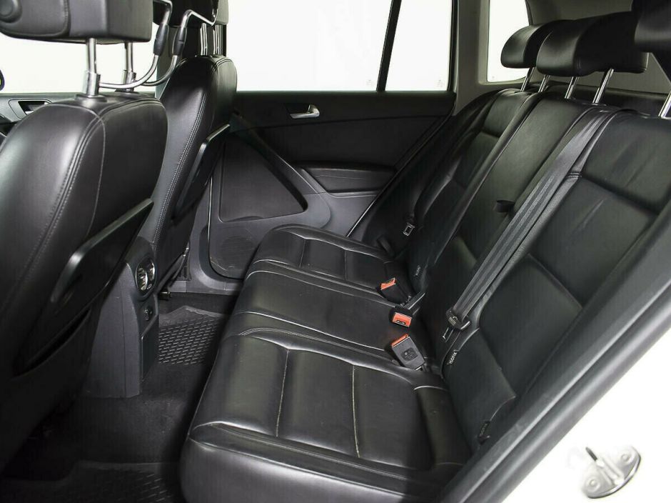 Volkswagen Tiguan, 2.0 л, АТ, 2015 фото 2