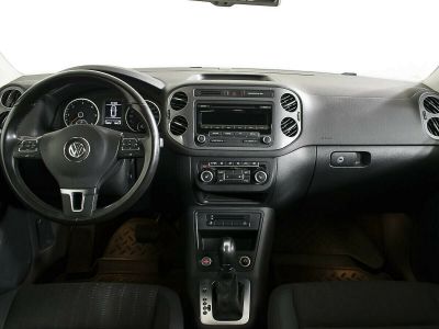 Volkswagen Tiguan, 2.0 л, АКПП, 2015 фото 8