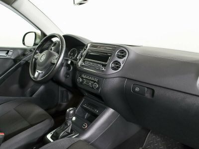 Volkswagen Tiguan, 2.0 л, АКПП, 2015 фото 9