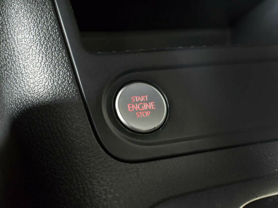 Volkswagen Tiguan, 2.0 л, АТ, 2015 фото 2